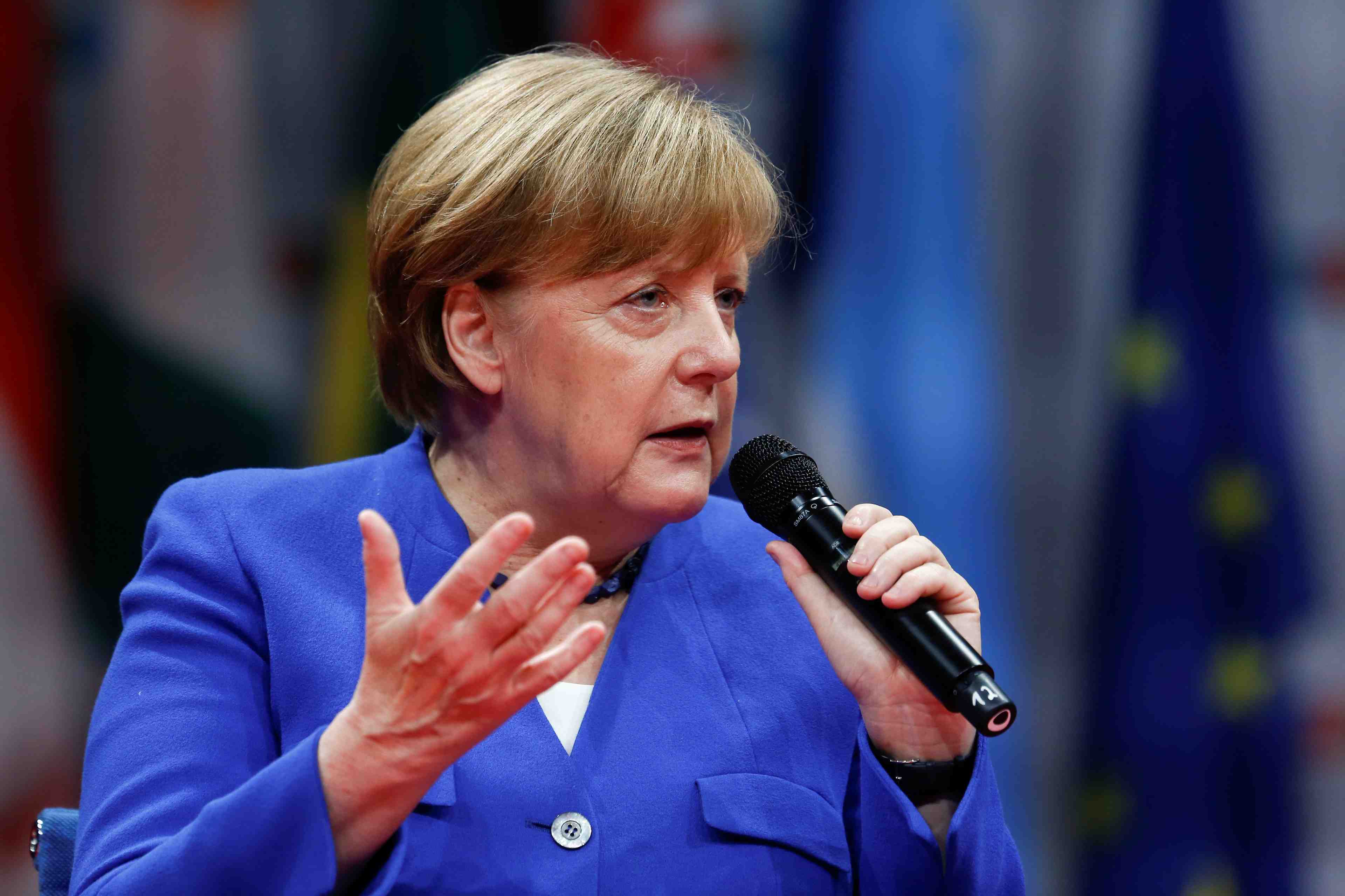 "avancees" dans les propos de merkel sur l'ue