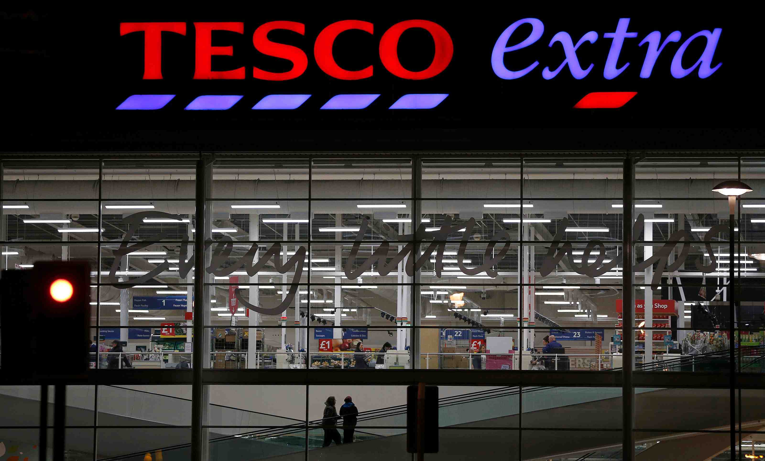 Tesco pourrait supprimer jusqu'a 10.000 emplois