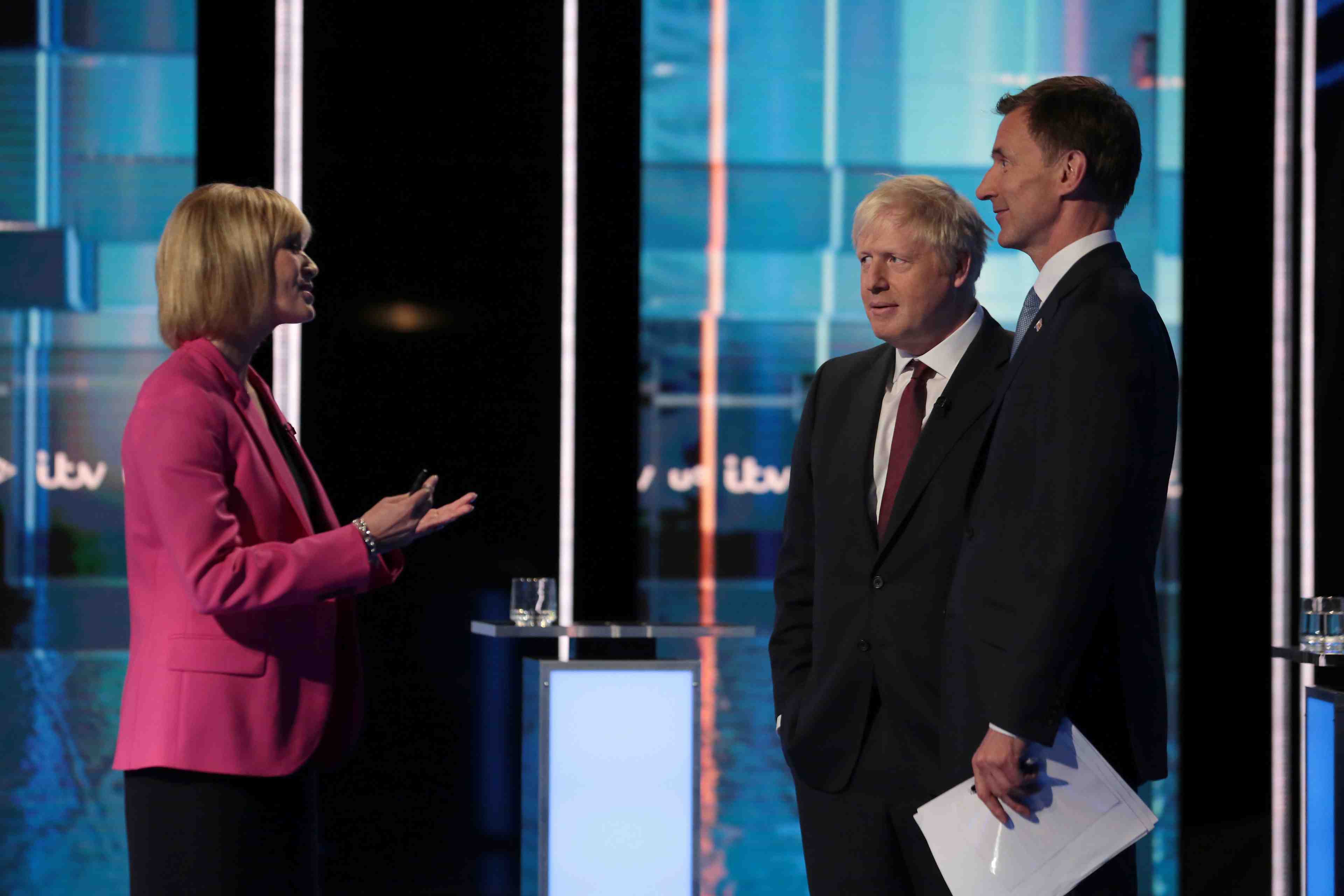 Johnson et hunt disent leur hostilite au "backstop" irlandais
