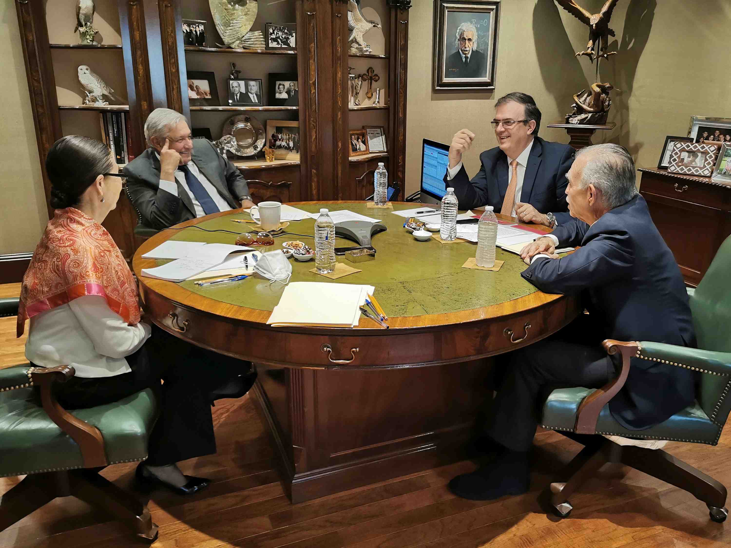 Les presidents americain et mexicain se sont entretenus par telephone