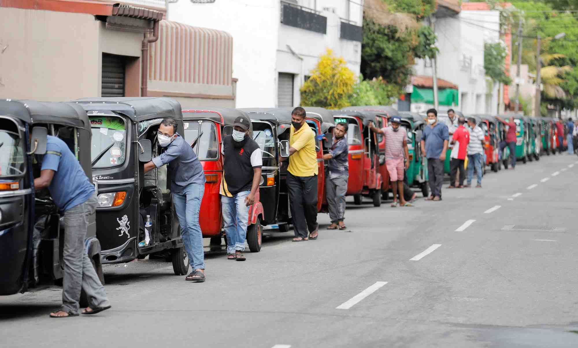 Sri Lanka, pénurie, pétrole, essence, gaz