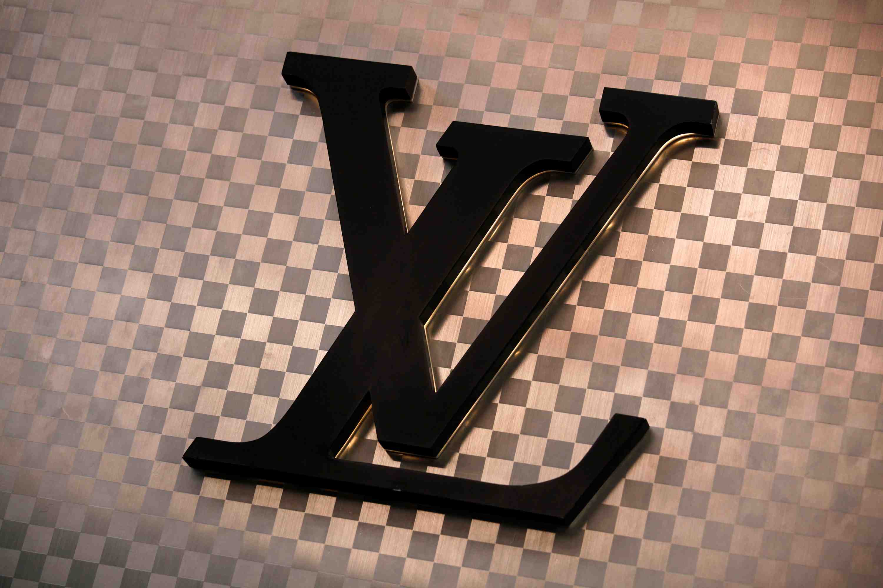 Louis vuitton signe un partenariat avec la nba