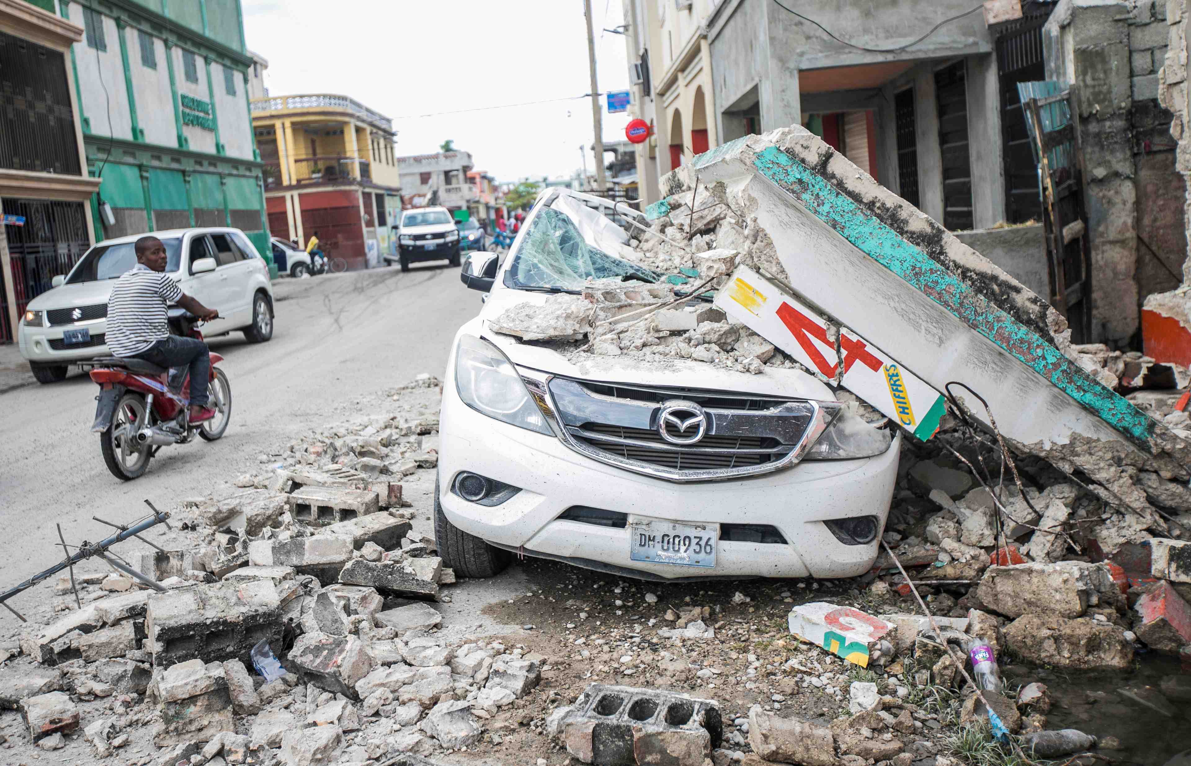 Haiti: le bilan du seisme s'alourdit a 1.297 morts
