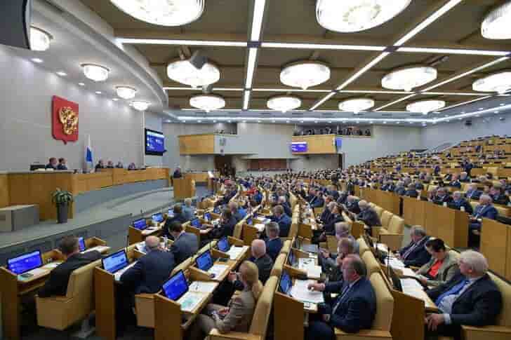 Des deputes russes proposent d'interdire l'adoption aux "pays hostiles"