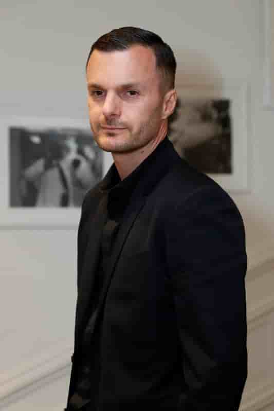 Berluti (lvmh): kris van assche nomme directeur artistique
