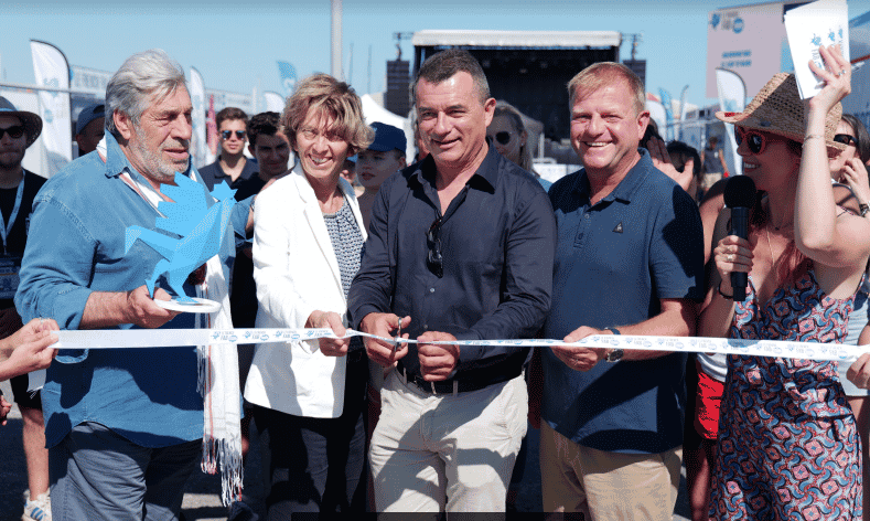 L'inauguration du French Fab Tour le 19 juillet au Cap d'Agde par Patrice Bégay, en présence du maire Gilles d'Ettore et l'acteur Jean-Pierre Castaldi.