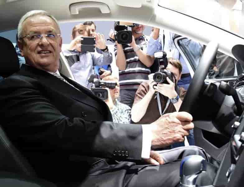 Martin winterkorn prepare une reorganisation de vw d'ici octobre