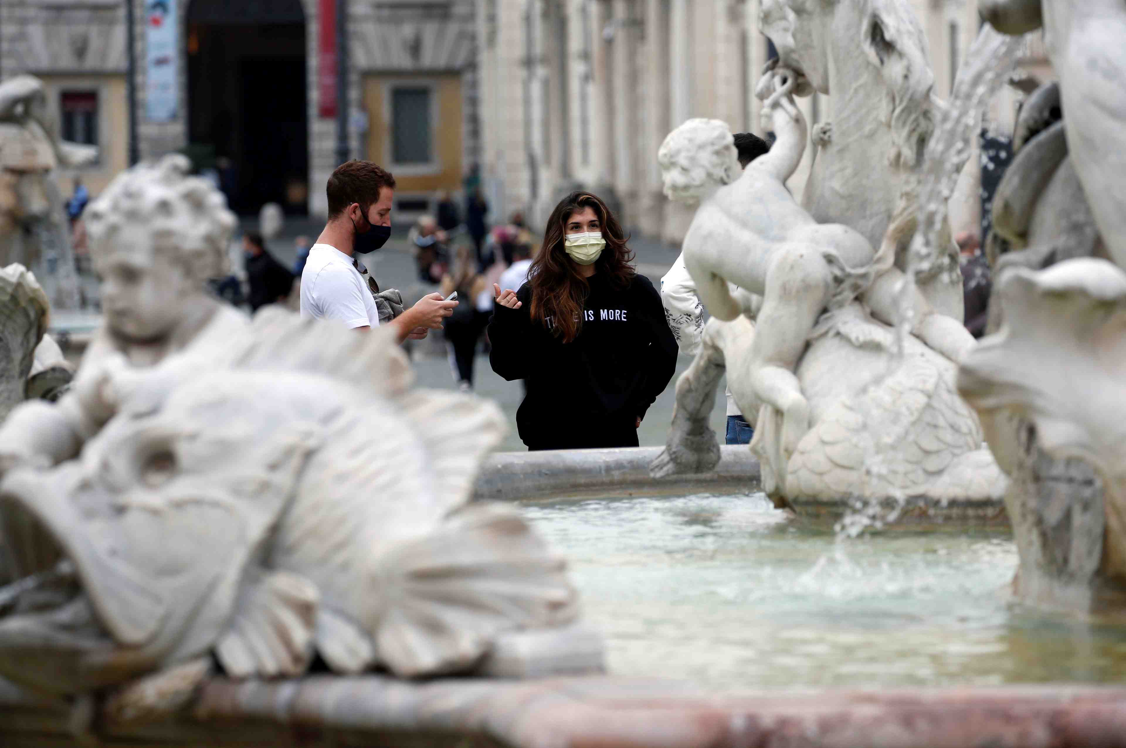 En italie, nouveau record de contaminations au coronavirus, 34.505 cas signales