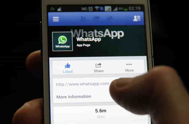 Le fondateur de WhatsApp s'excuse d'une panne de trois heures