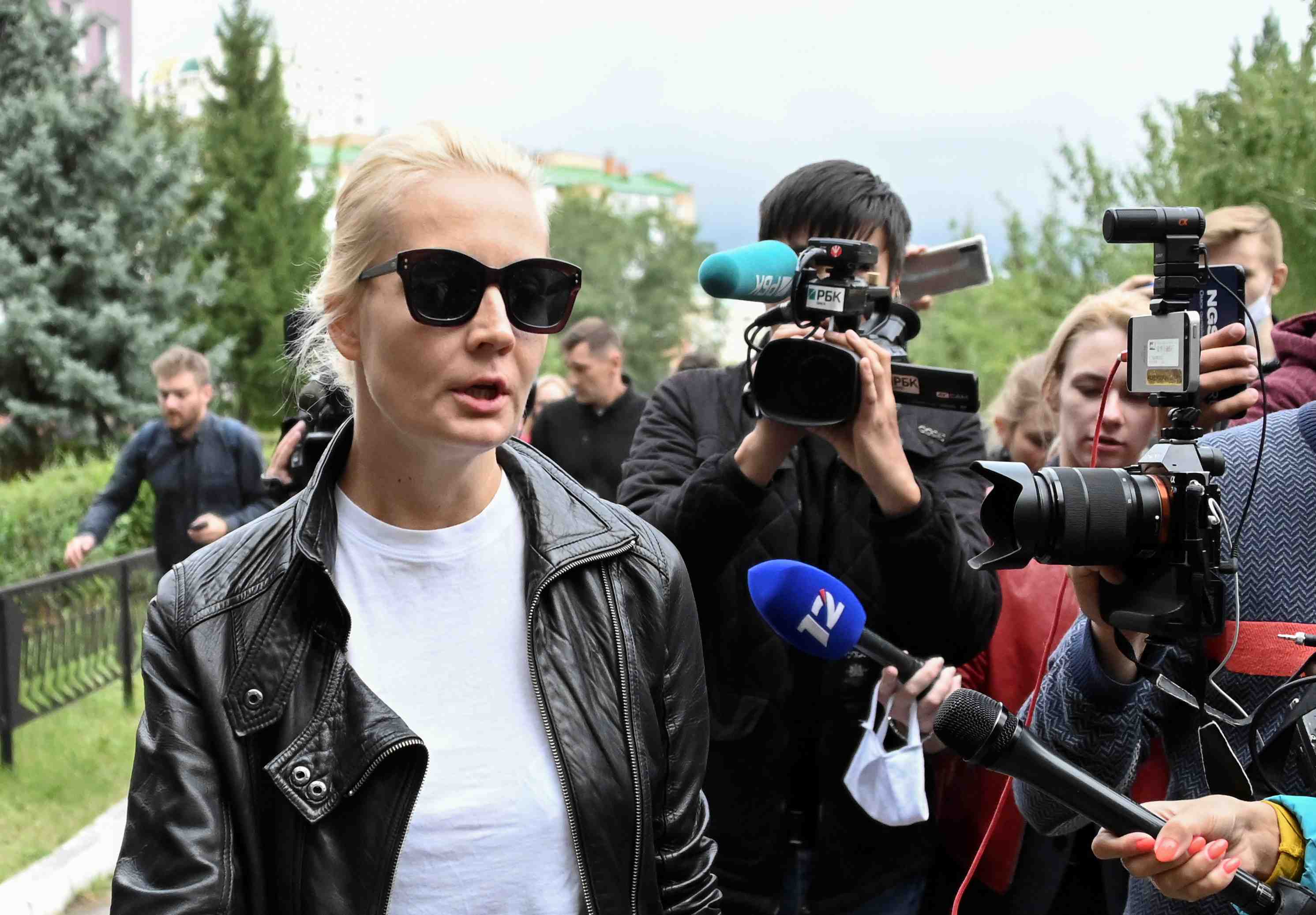 L'epouse de navalny prie poutine d'autoriser son transfert en allemagne