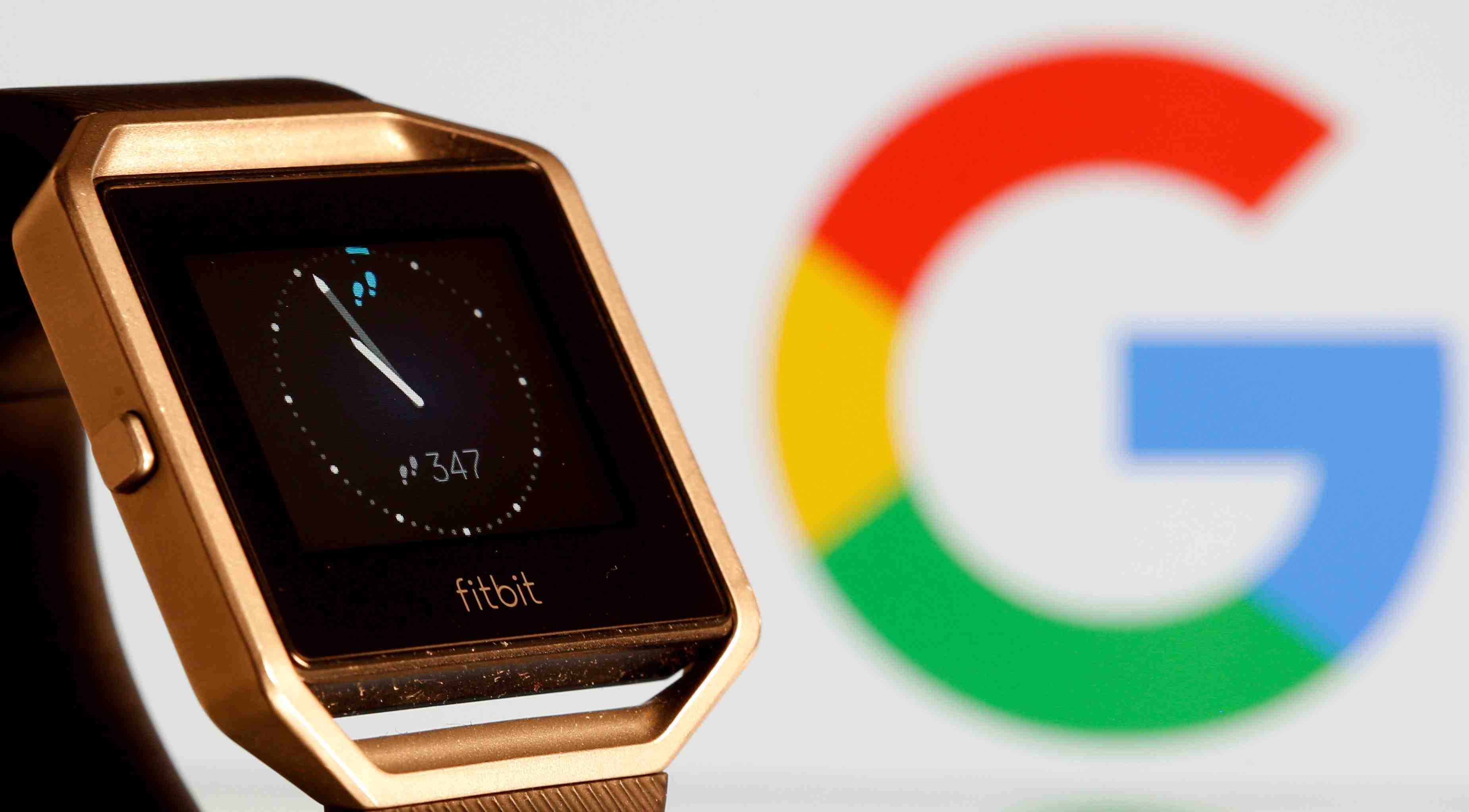 L'ue va approuver l'achat de fitbit par google moyennant des concessions, selon des sources