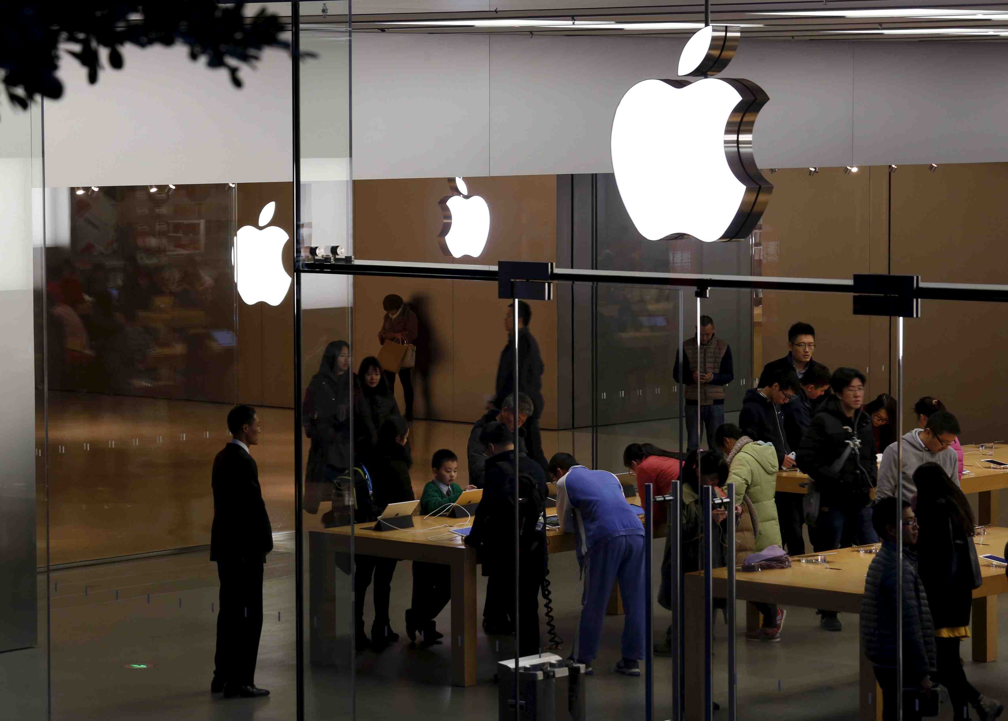 Les ventes trimestrielles d'iphone inferieures aux previsions