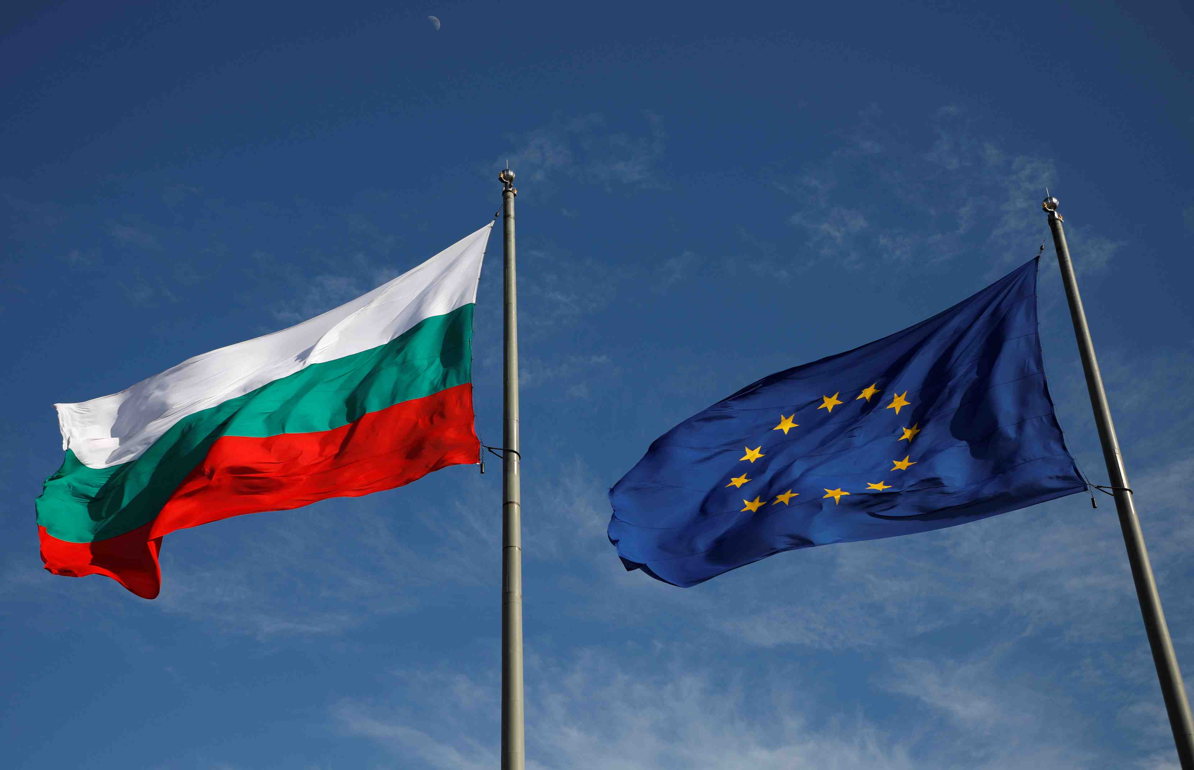 La bulgarie et la croatie obtiennent le feu vert pour leur 1ere etape vers l'euro