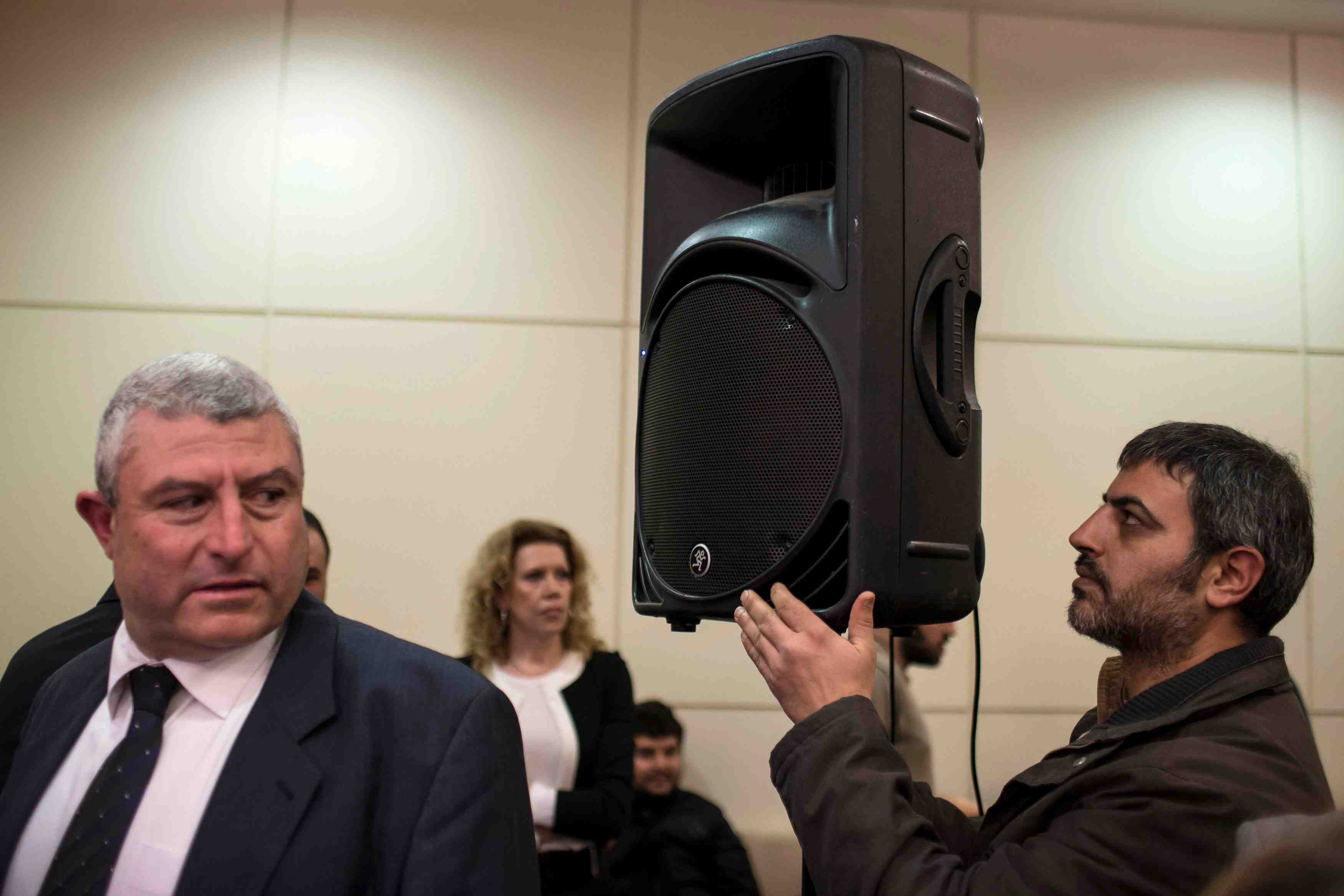 En grece, les dirigeants d’aube doree ont mene leur campagne electorale depuis leur cellule