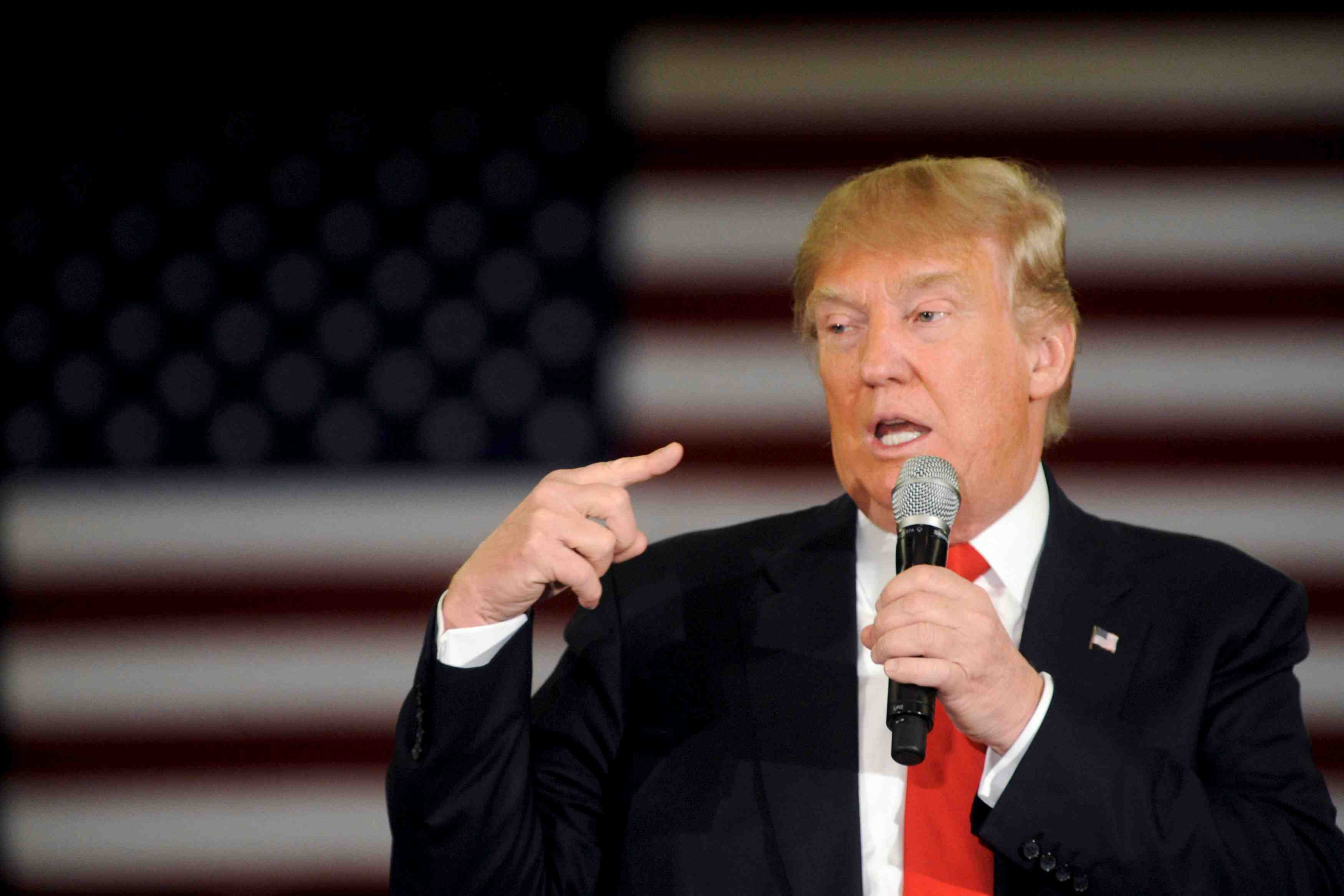 L'equipe de donald trump tente d'eteindre la controverse sur l'ivg