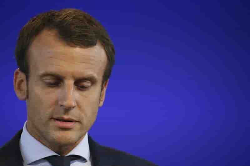 Macron denonce une "laicite revancharde"
