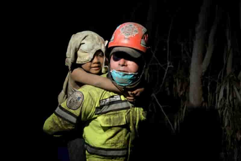 Une eruption fait 25 morts au guatemala