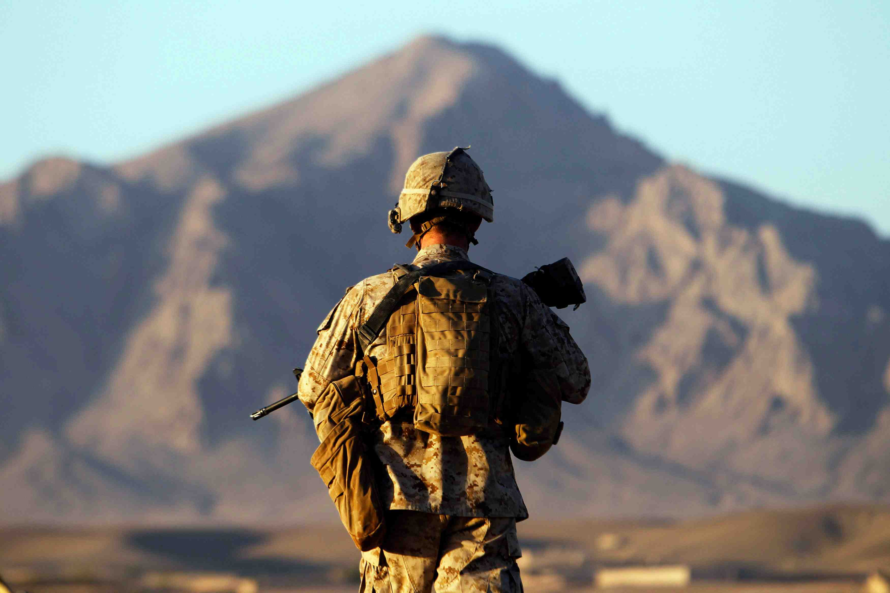 Transgenres dans l'armee: victoire judiciaire pour donald trump