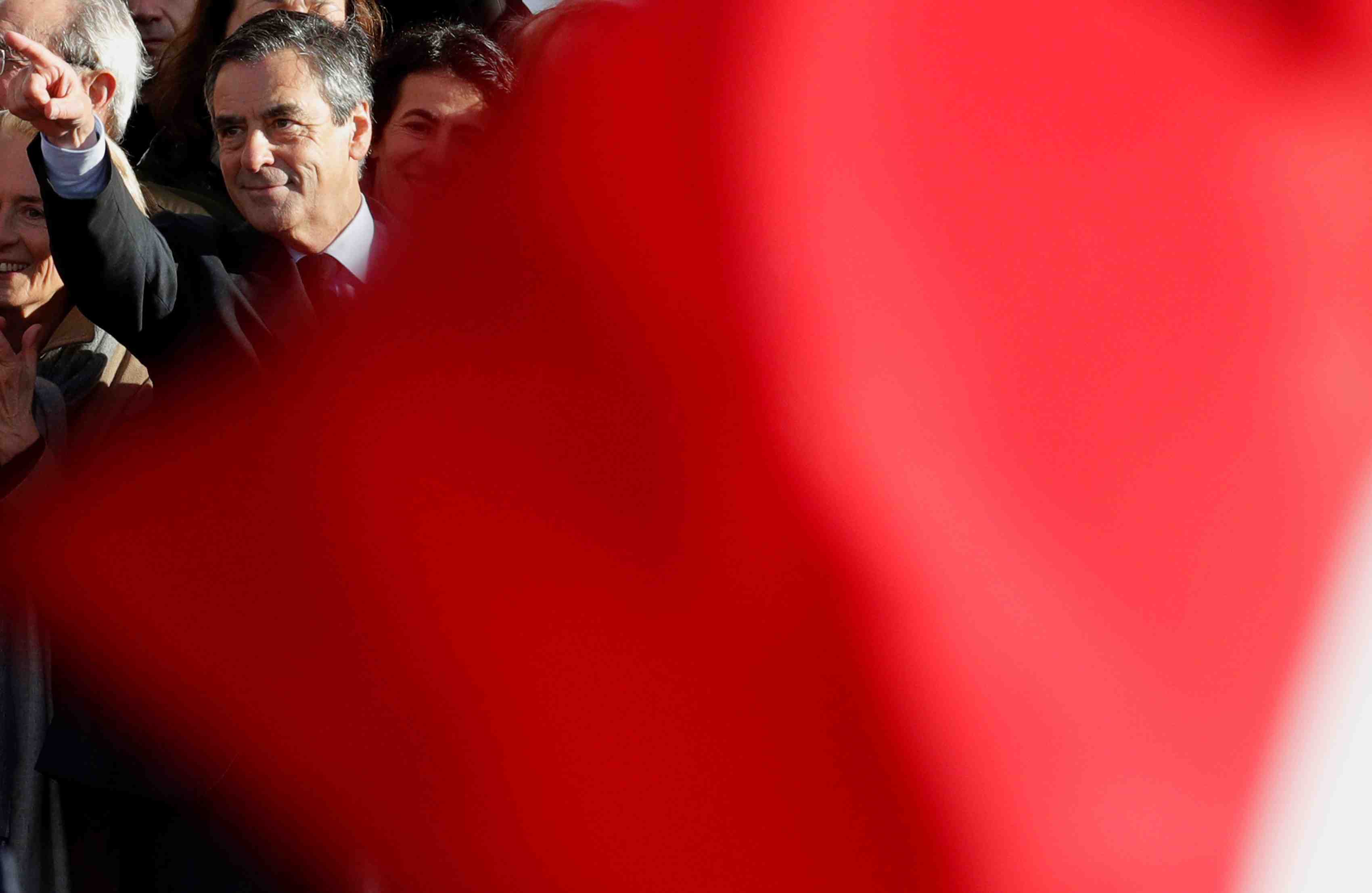 Sondage kantar sofres-onepoint: fillon en chute de trois points