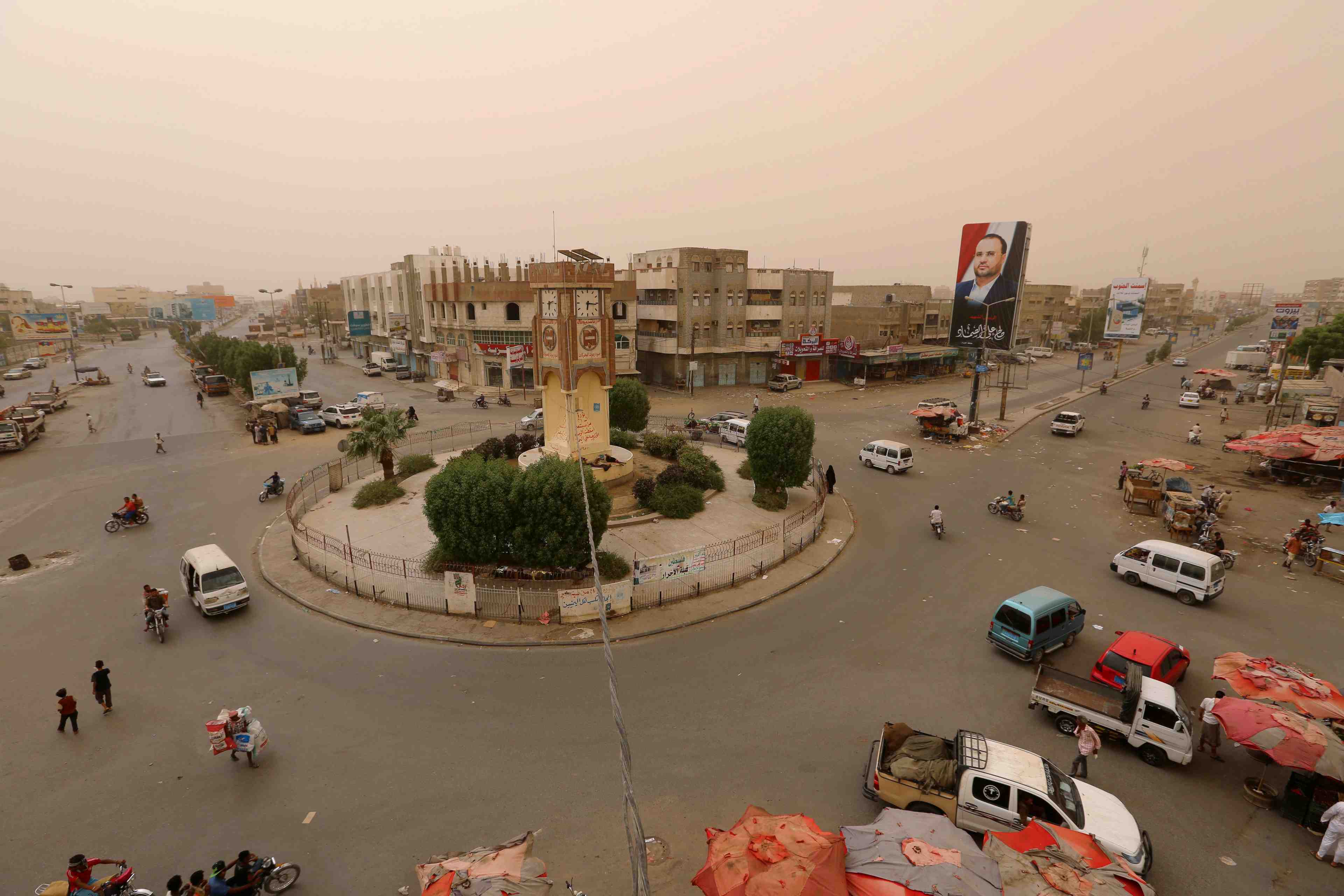 La coalition arabe reprend ses frappes aeriennes a hodeida
