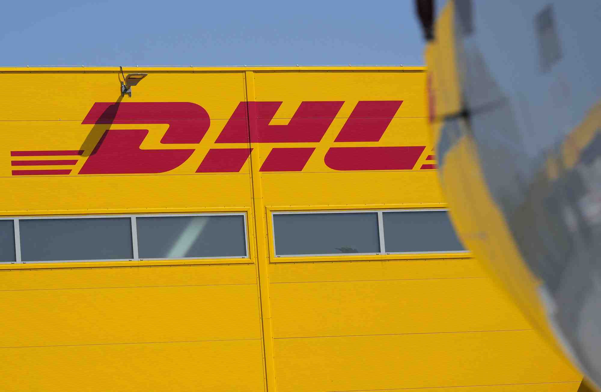Dhl va cesser ses activites en russie