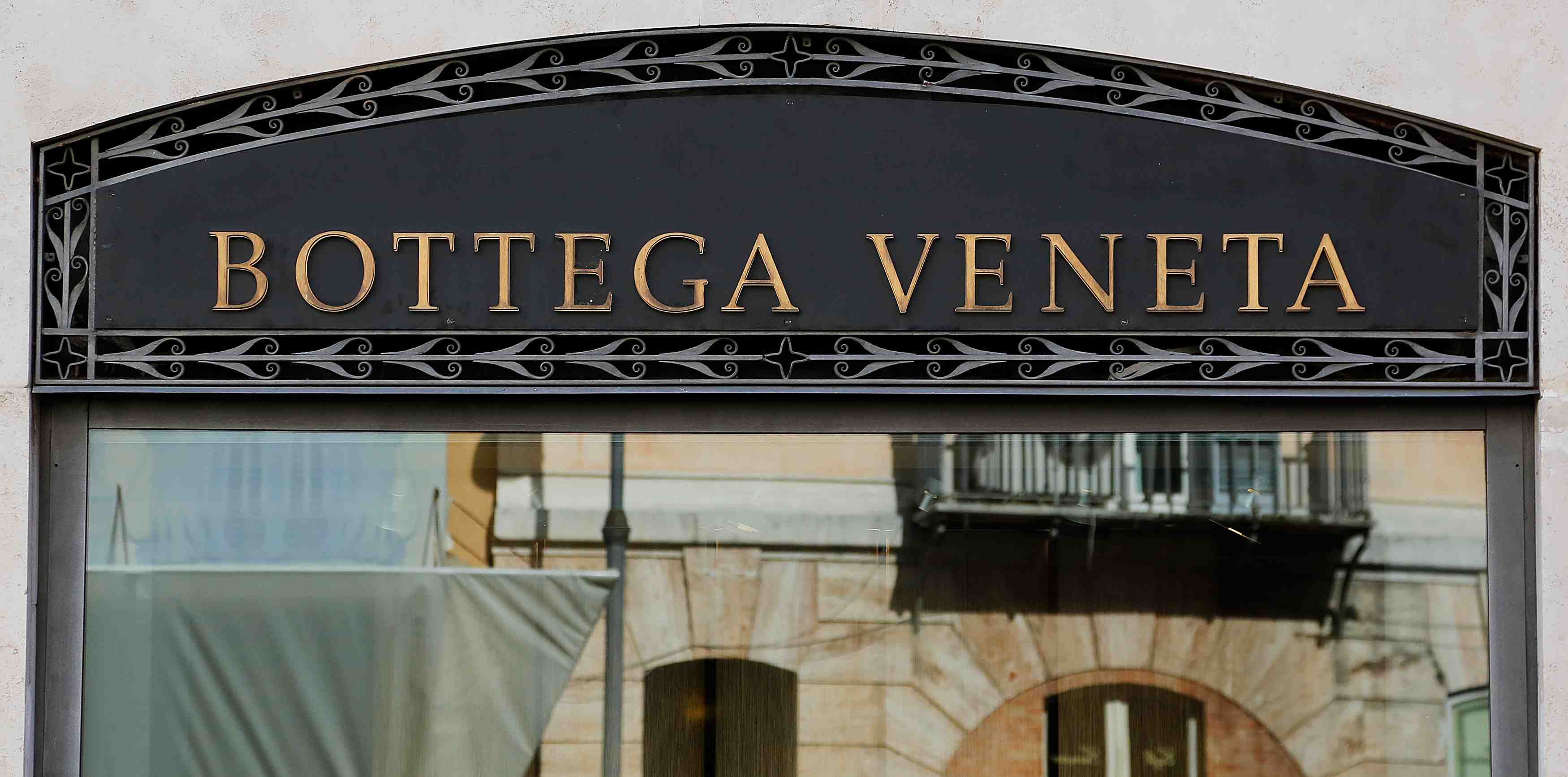 Kering: rongone va succeder a lahrs a la tete de bottega veneta