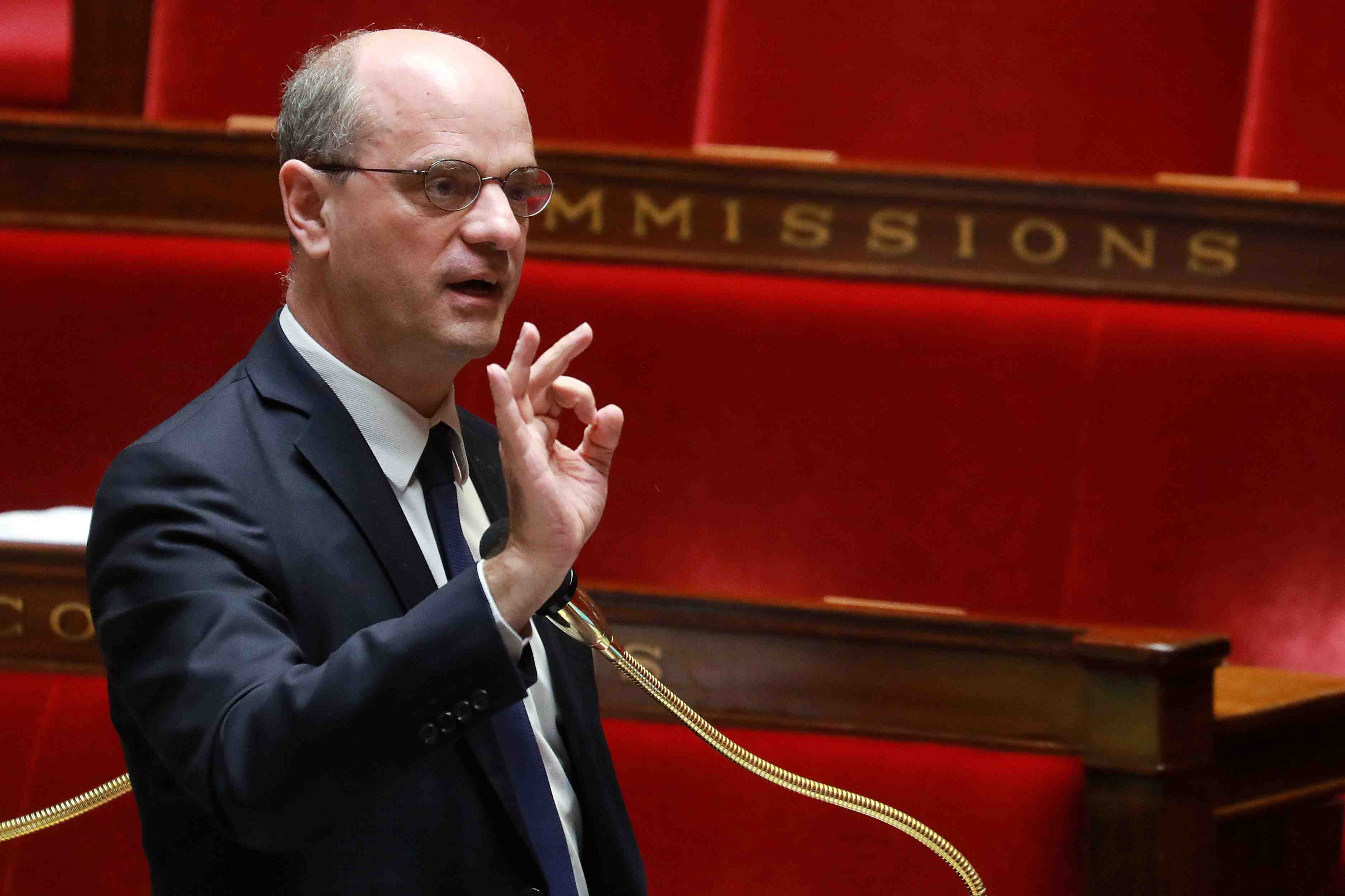 Un million d'eleves de retour la semaine prochaine, annonce blanquer