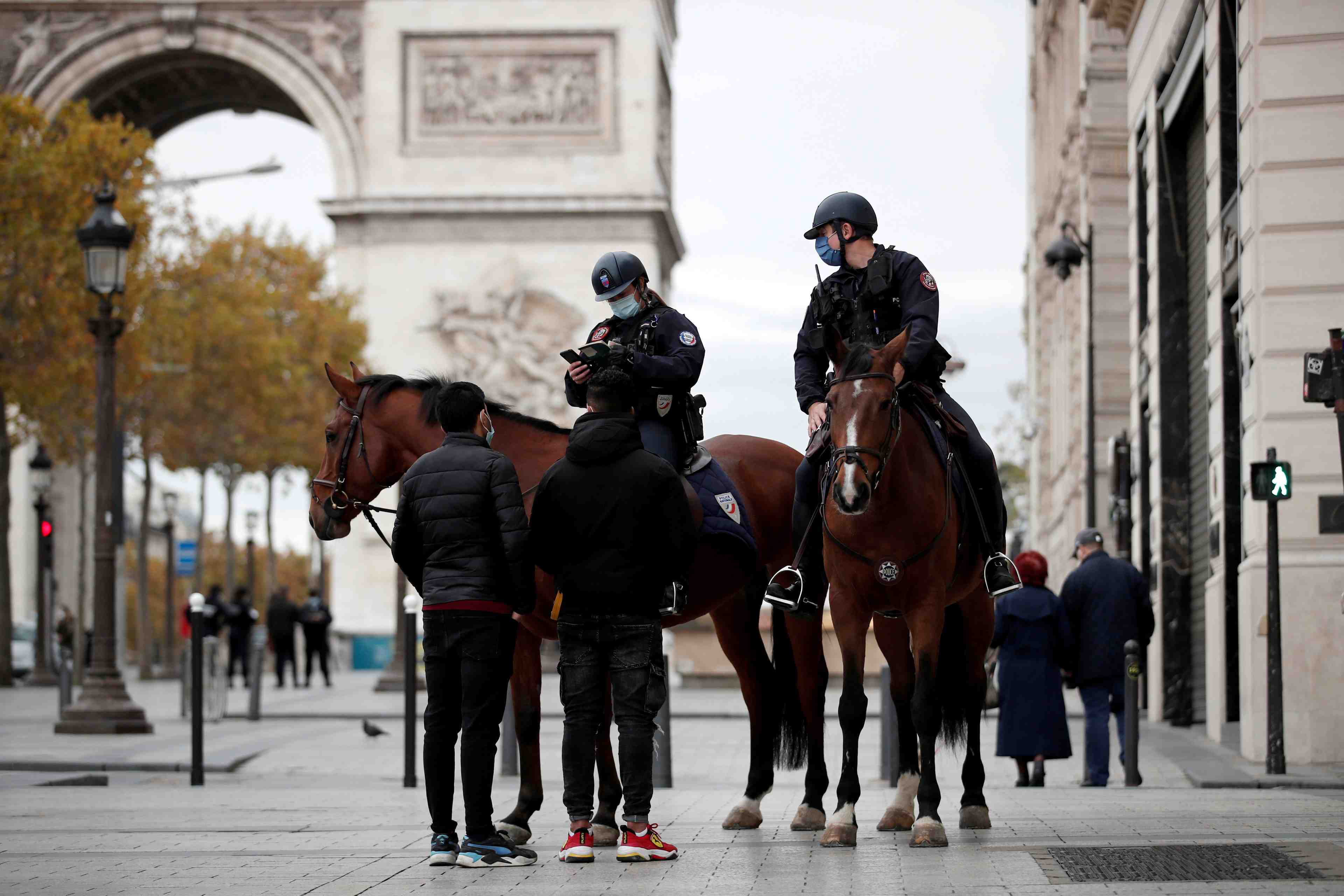 Coronavirus: 46.290 cas supplementaires en france en 24 heures