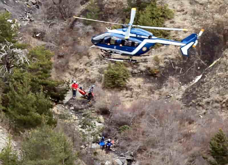 Le copilote du vol germanwings a volontairement active la descente