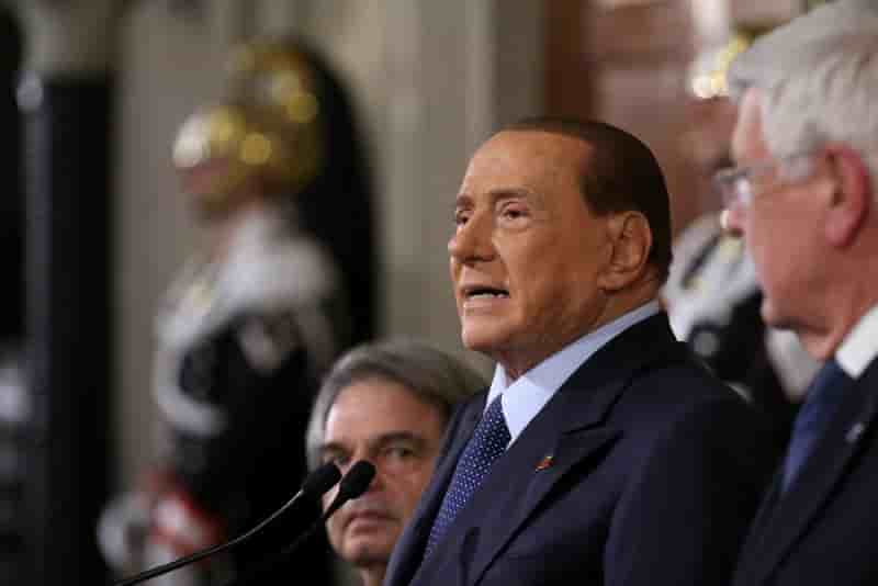 Berlusconi sera juge pour subornation de temoins