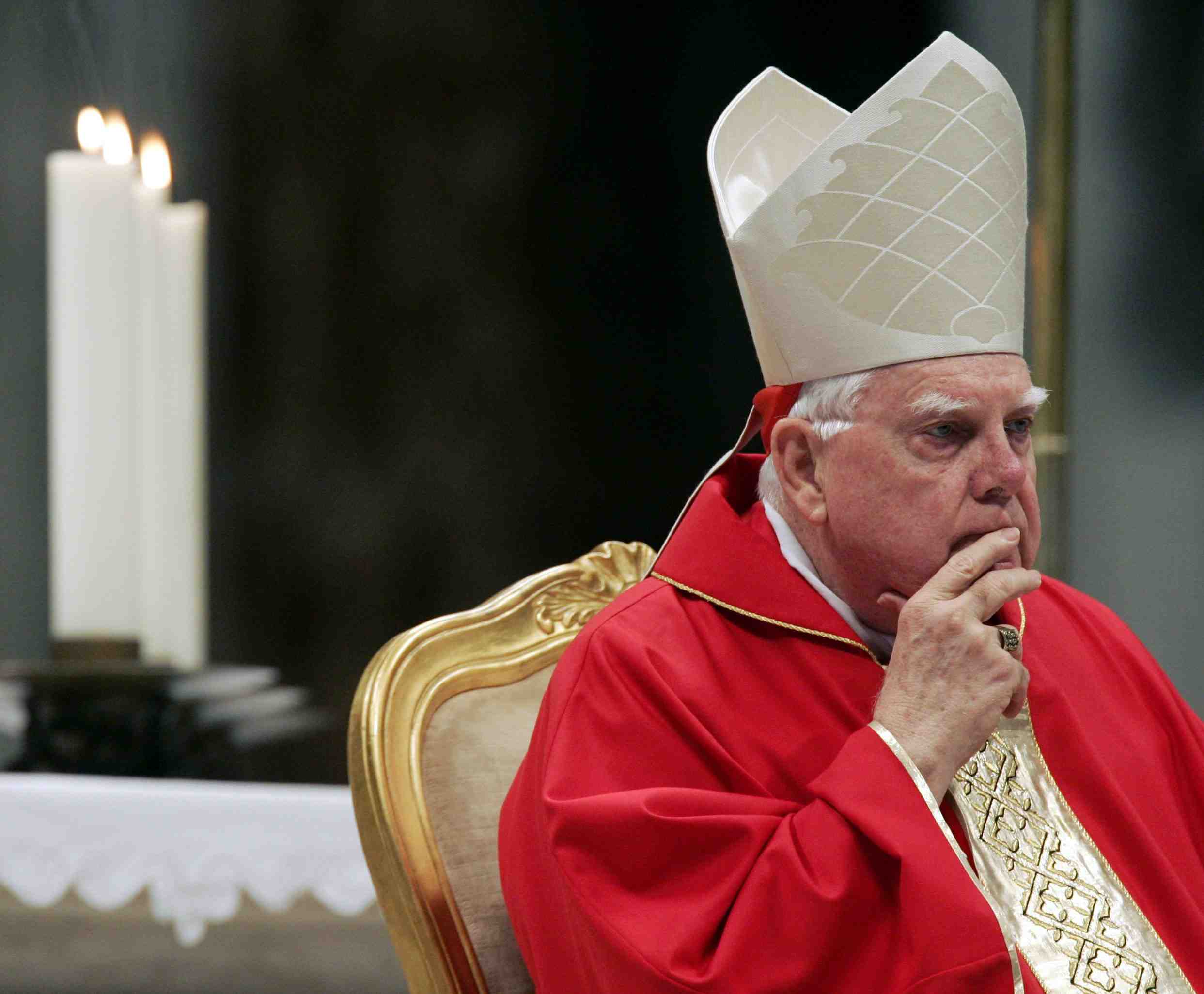 Deces du cardinal law, symbole des scandales de pedophilie dans l'eglise catholique
