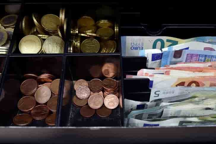 L'ue veut encadrer les frais de paiements, virements et changes