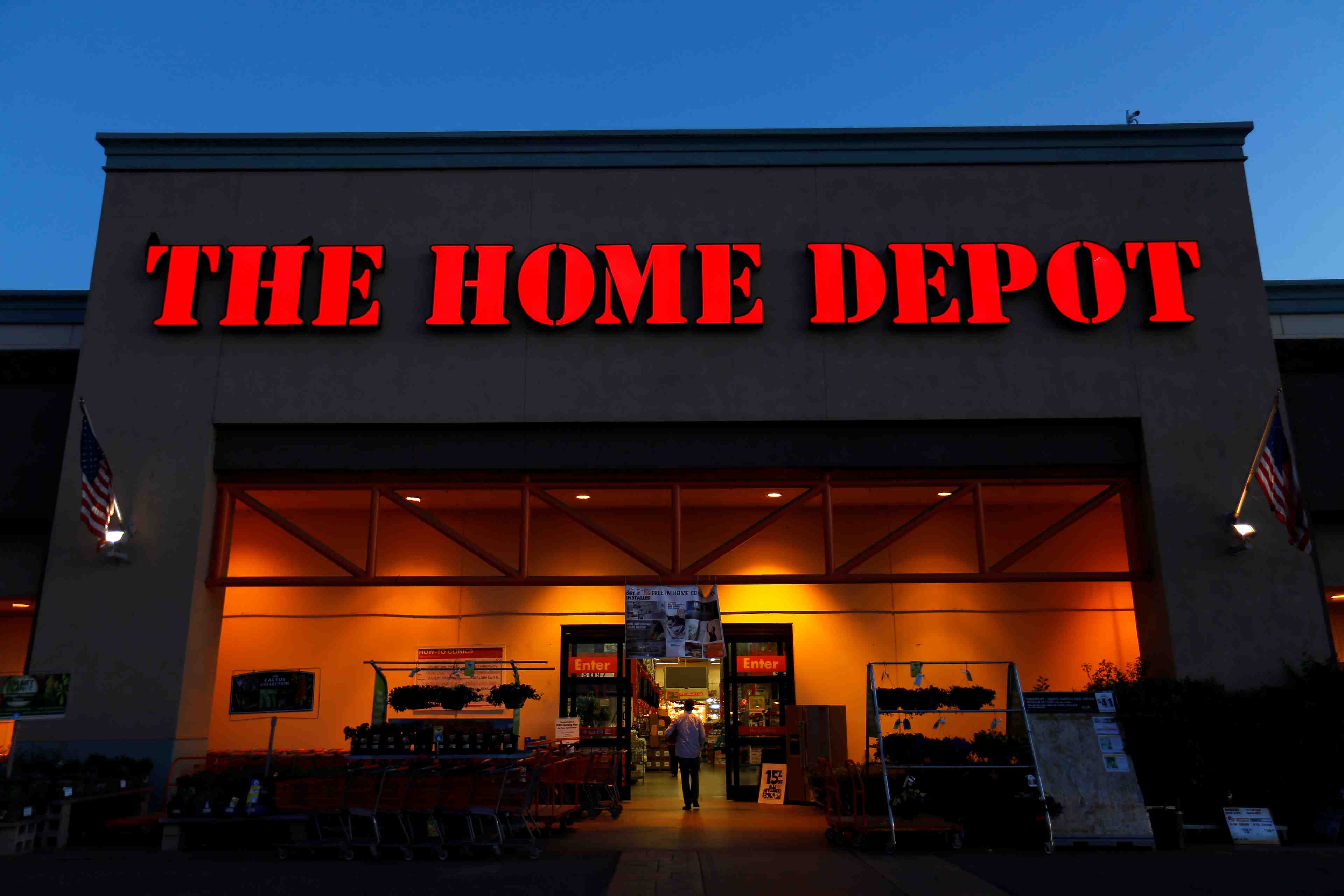 Home depot profite des tensions sur le marche immobilier us