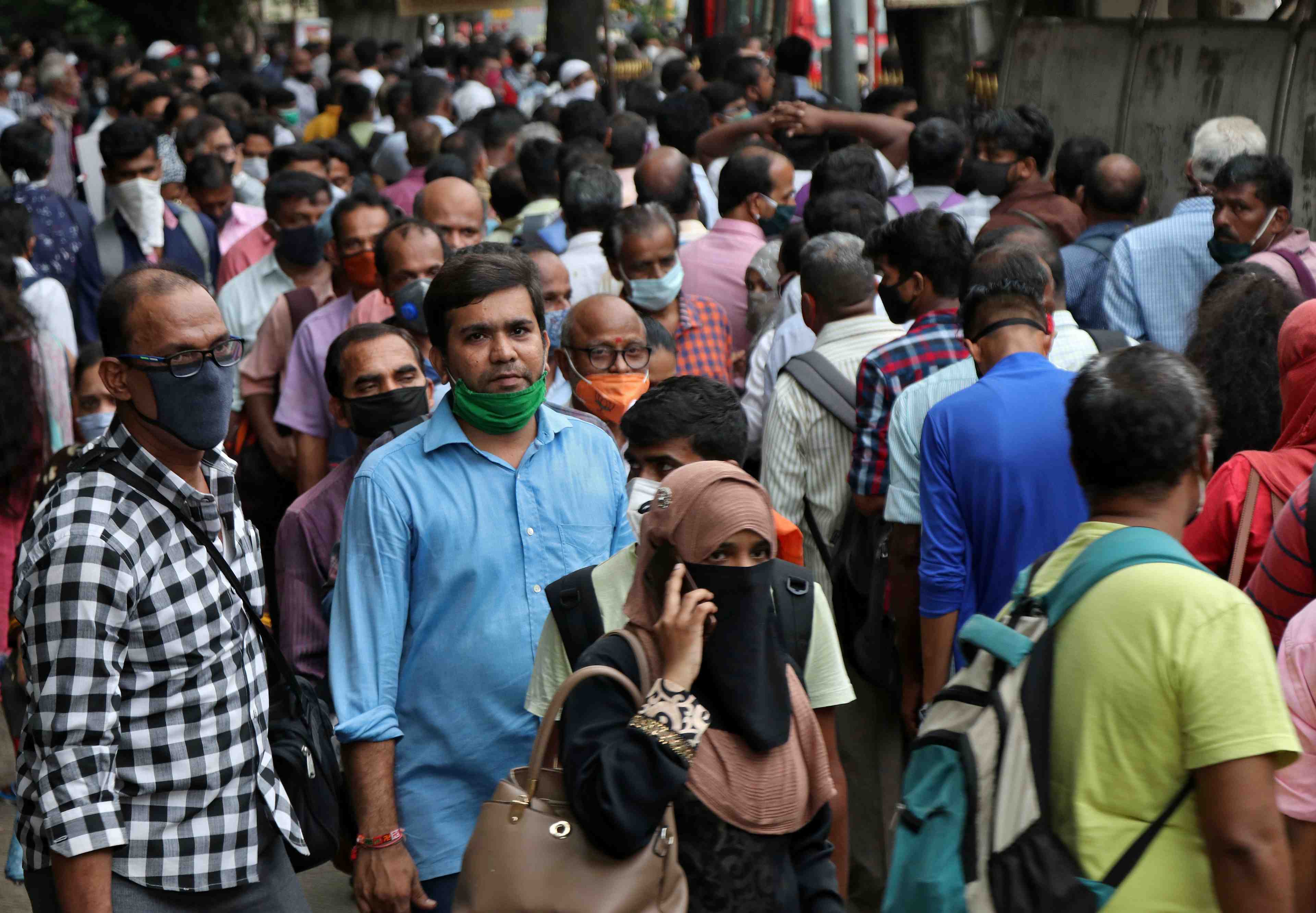 Coronavirus: record de nouveaux cas quotidiens en inde, plus de 95.000