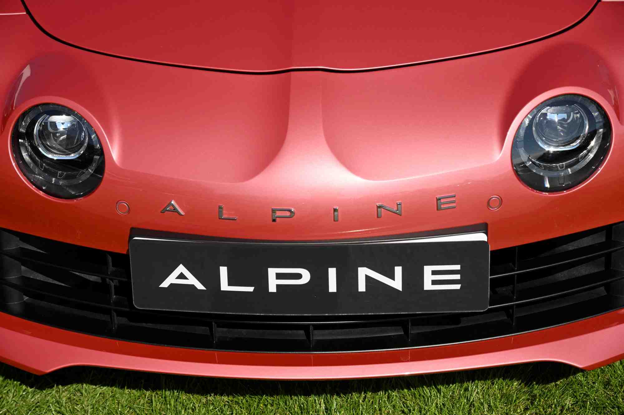 Le logo d'alpine a londres, en grande-bretagne