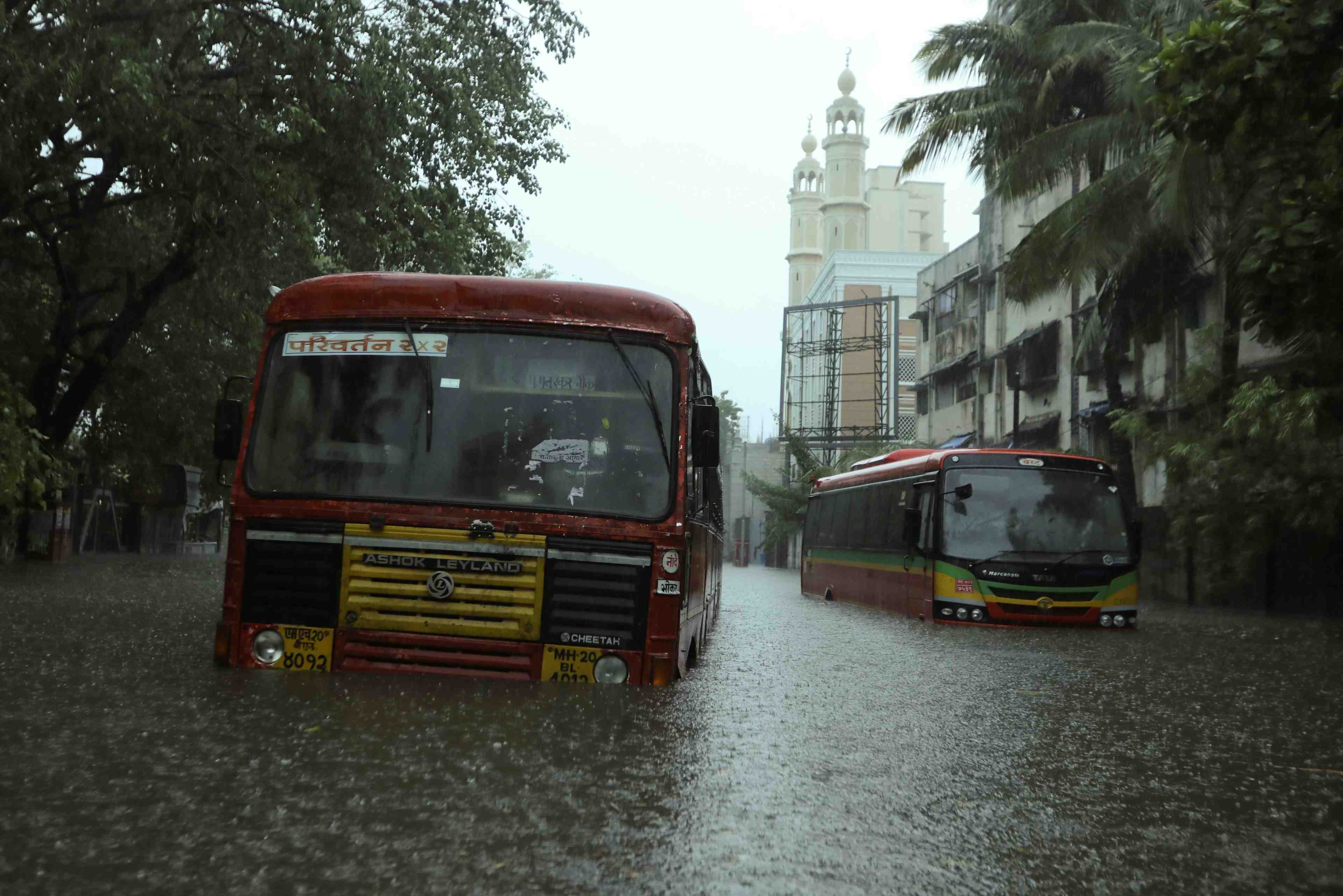 Le cyclone tauktae, "double peine" pour l'inde frappee par le covid