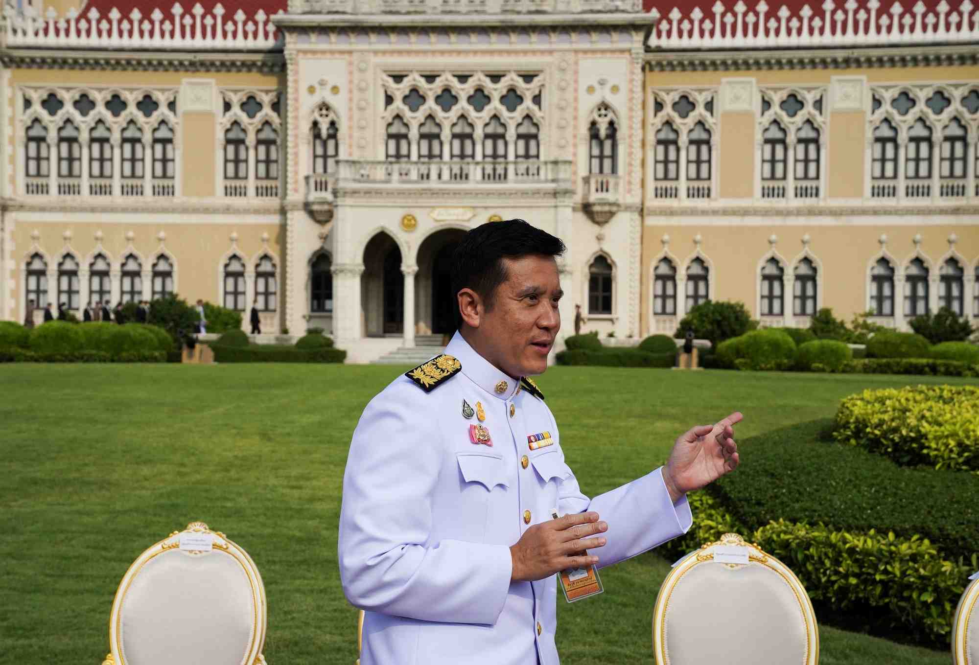 Photo du ministre thailandais de l'economie numerique chaiwut thanakamanusorn