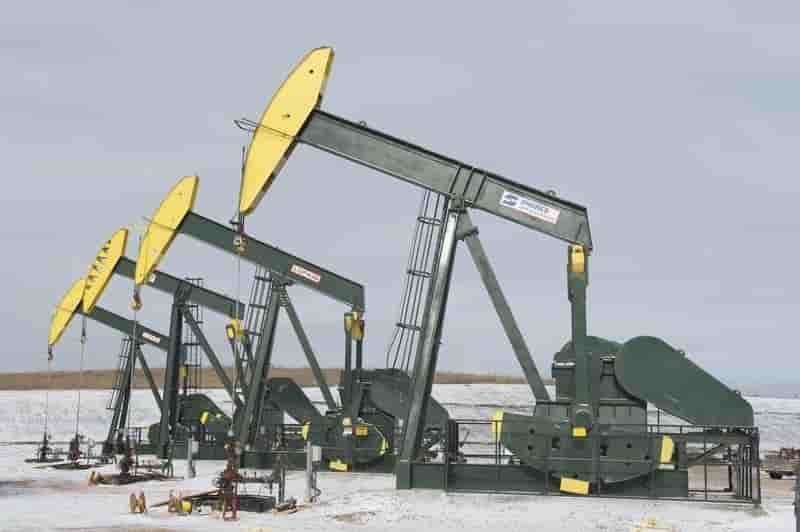 Le risque de saturation du marche petrolier s'accentue