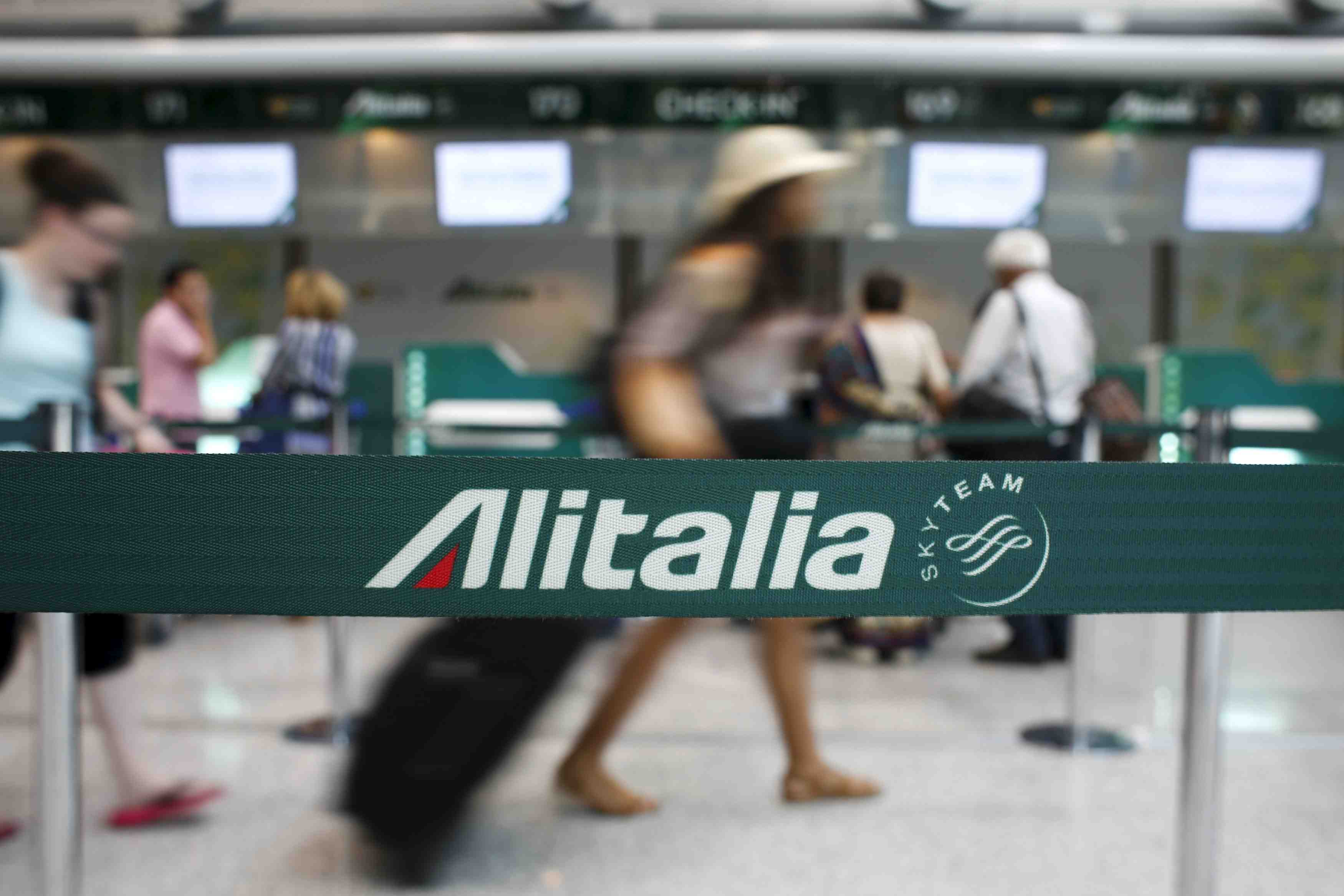 Les chemins de fer italiens expriment leur interet pour alitalia