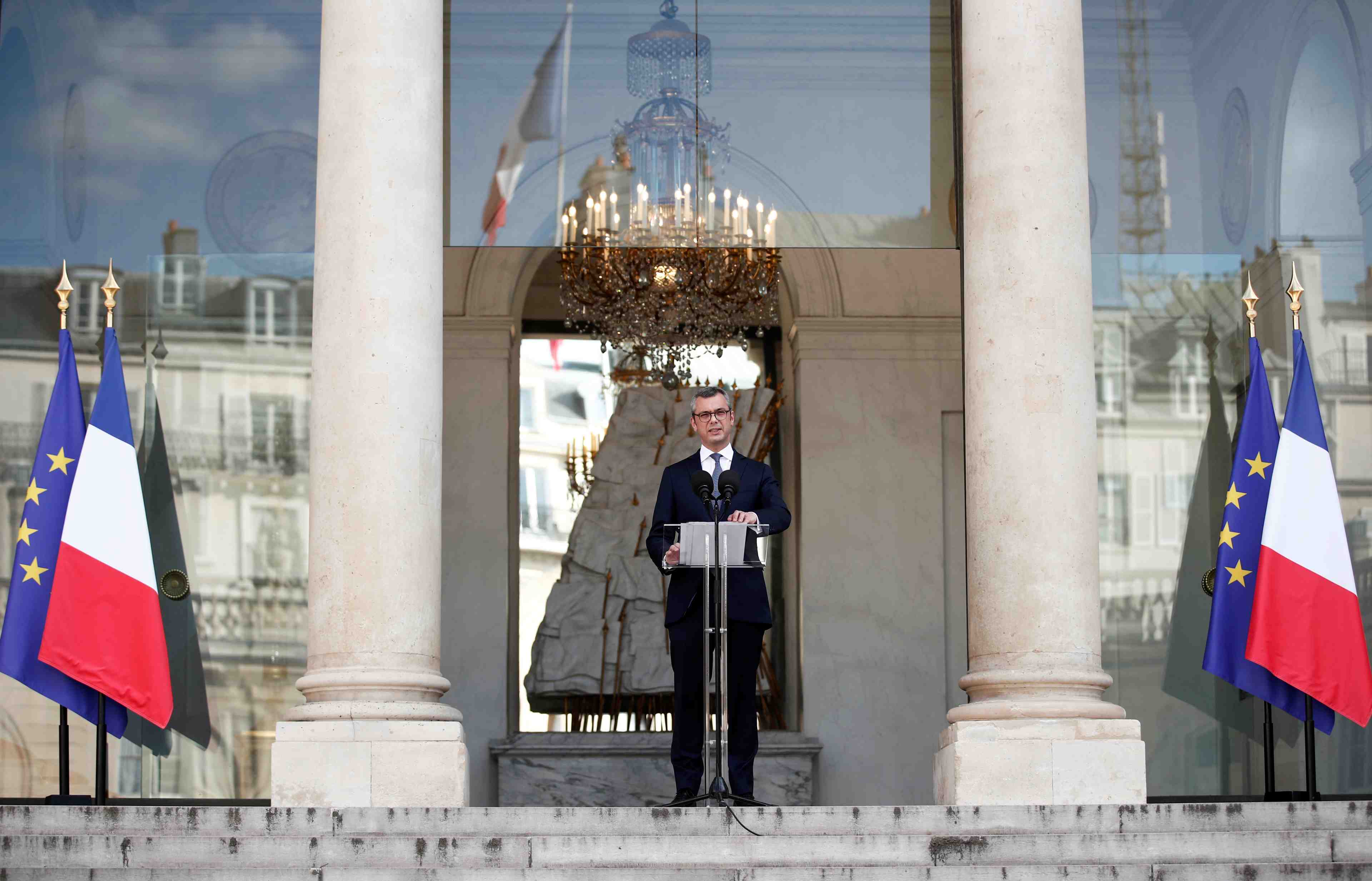France: les principaux nouveaux ministres du gouvernement castex en bref