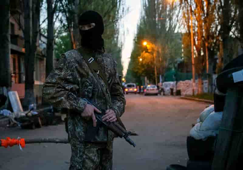 Le SBU évoque le risque de "boucliers humains" en Ukraine