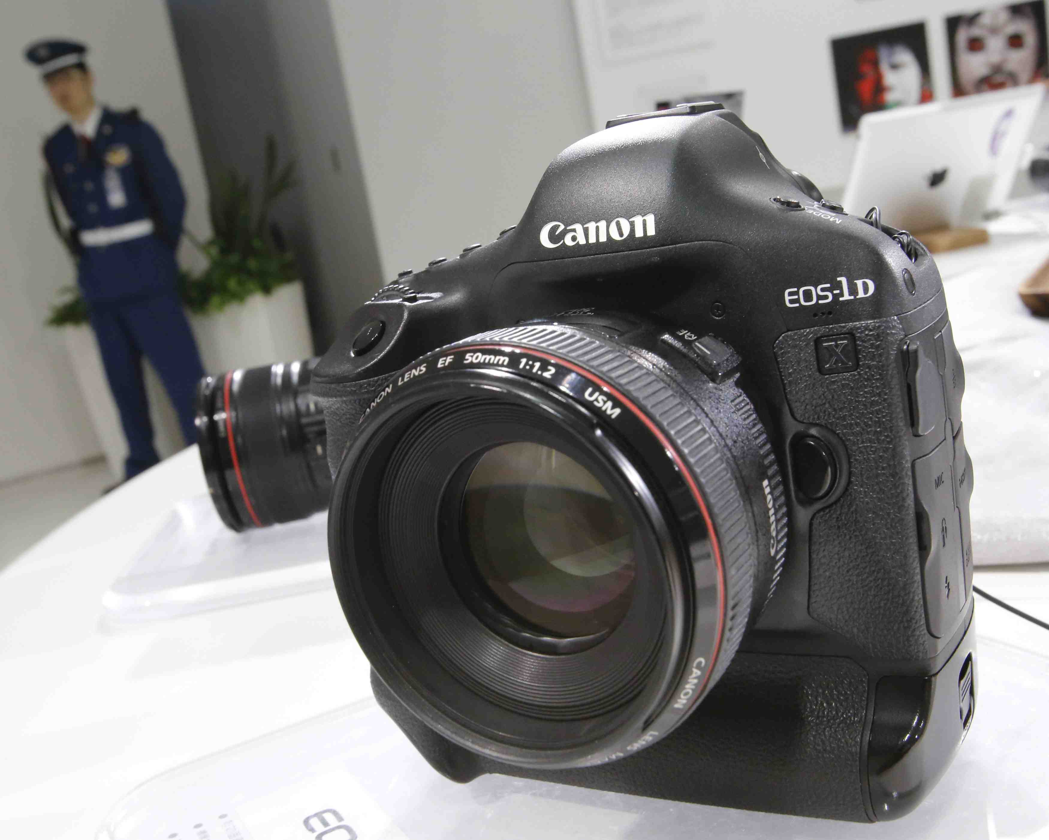 Canon decoit avec un benefice en recul de 29%