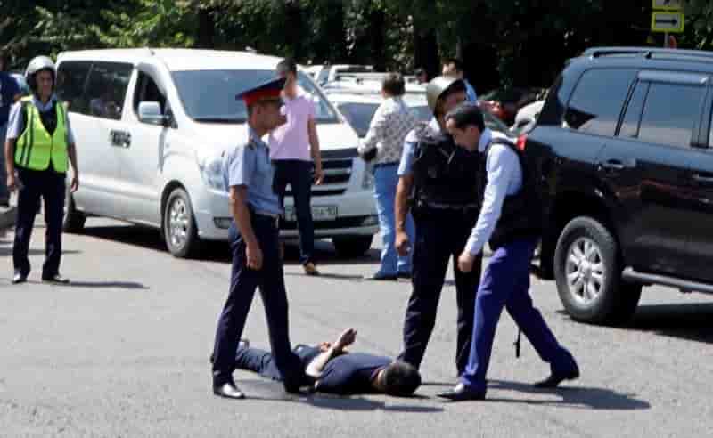 Deux policiers abattus au kazakhstan