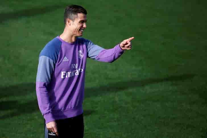 Football leaks: l'agence representant ronaldo et mourinho dement