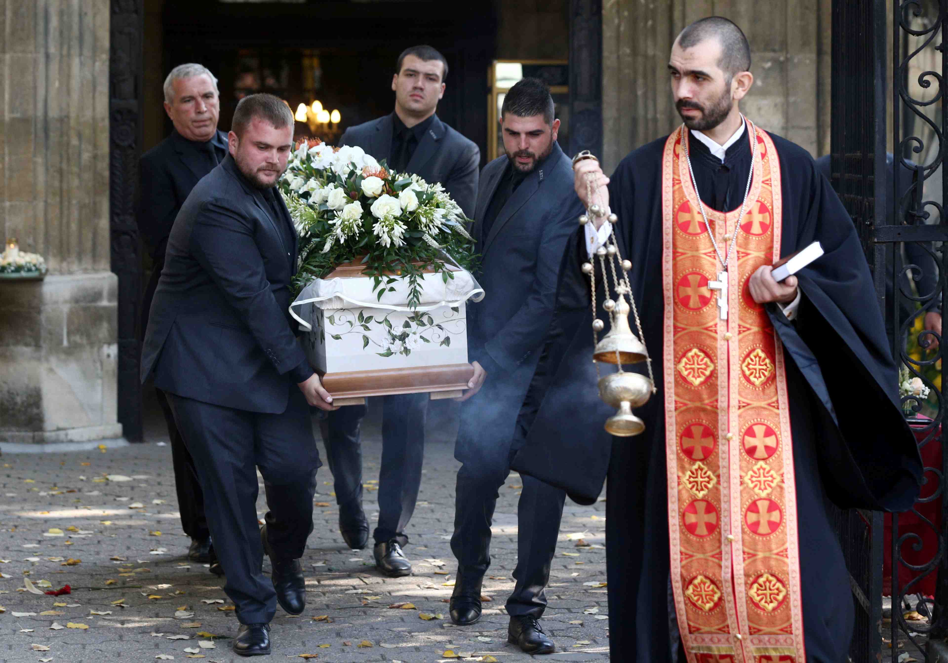 Les bulgares rendent un dernier hommage a la journaliste assassinee