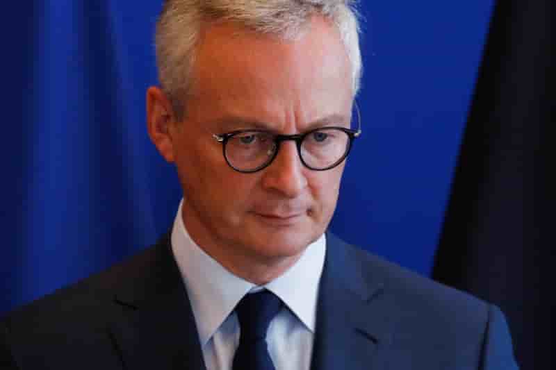 Coronavirus: certains distributeurs manquent de salaries, dit le maire