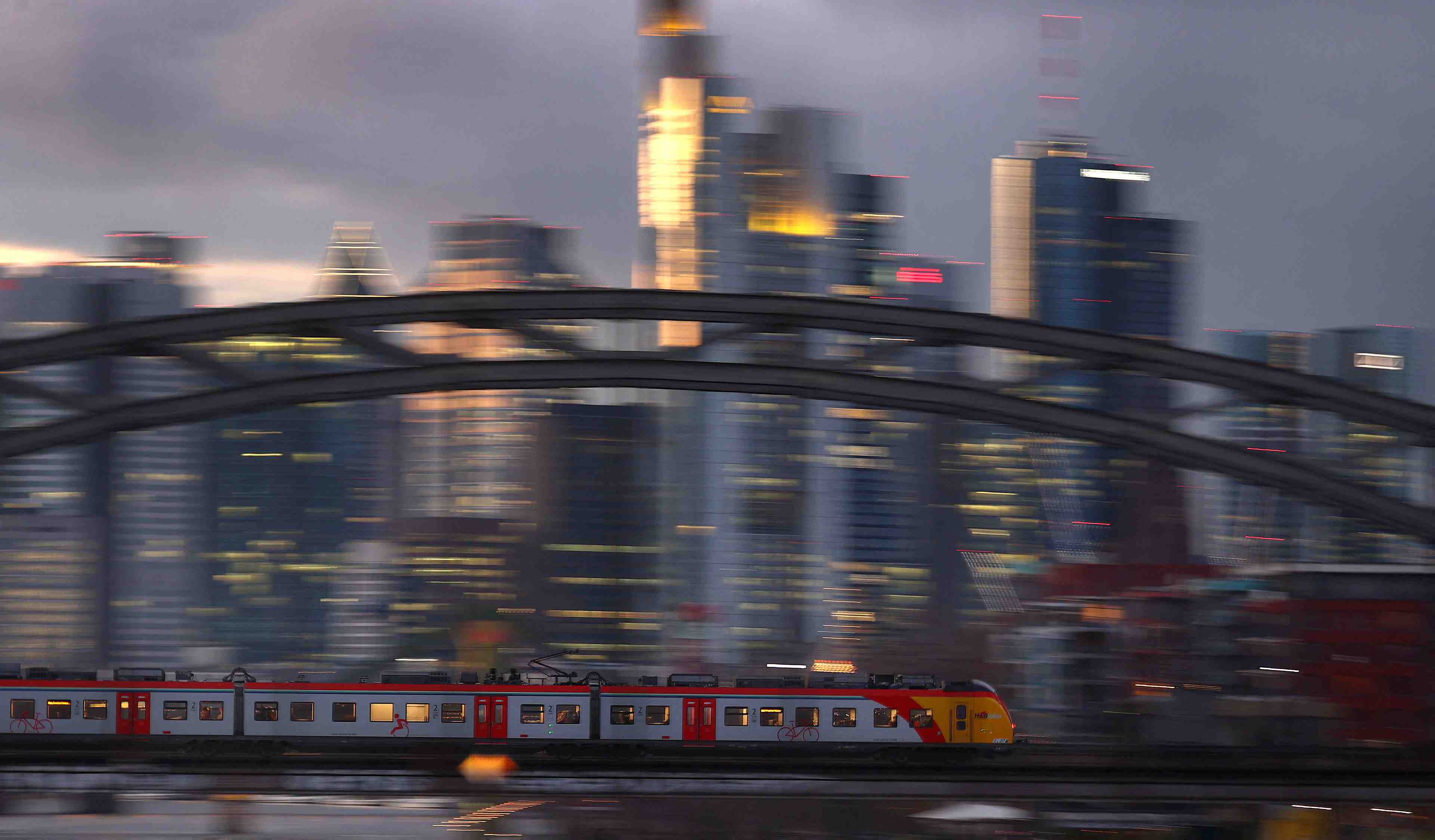 Allemagne: nouvelle baisse du climat de affaires en decembre