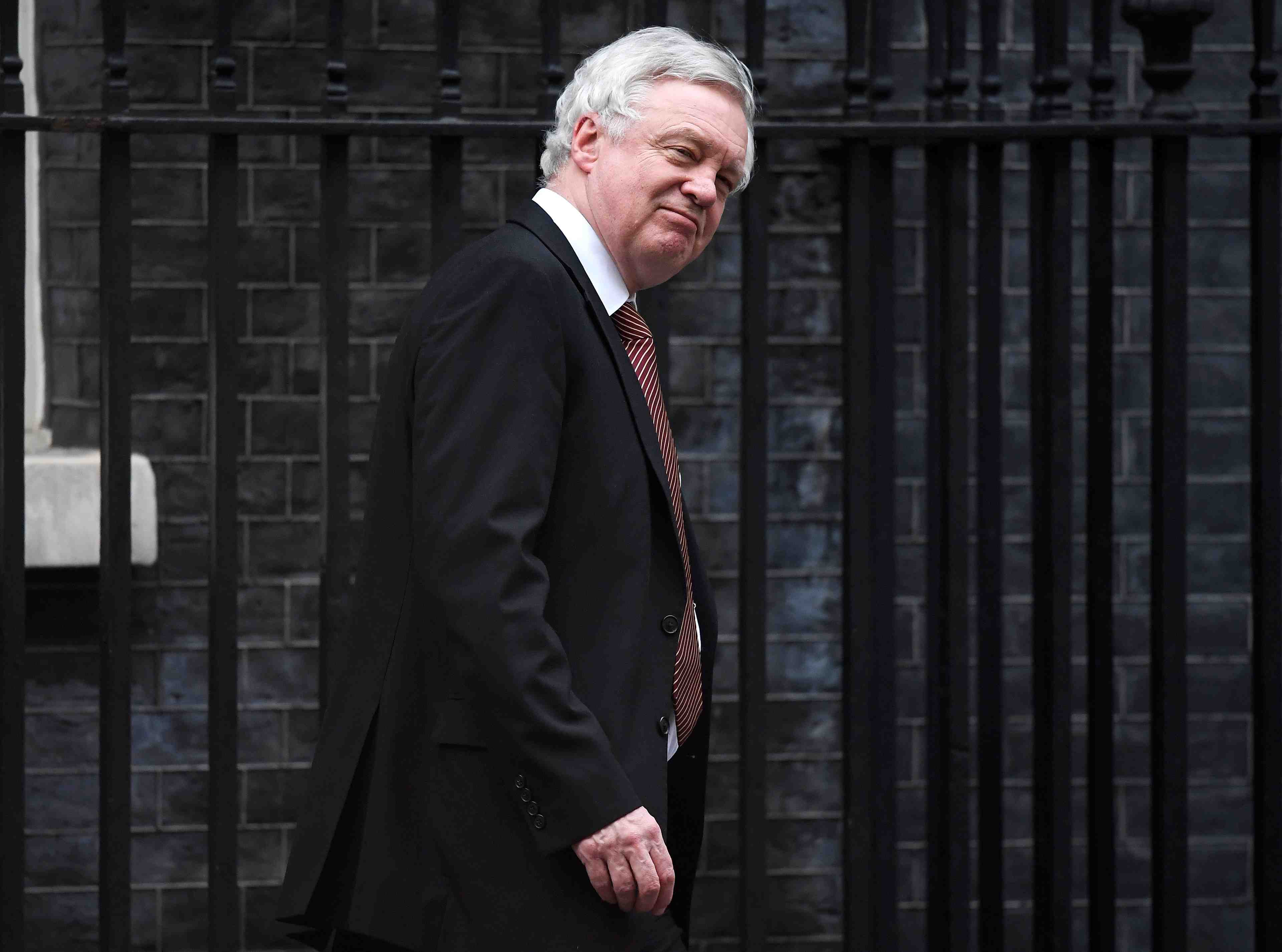 Le royaume-uni ne sera pas un "etat vassal" de l'ue, dit davis