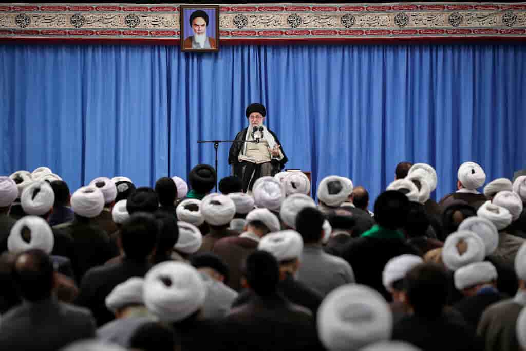 Nucleaire: ali khamenei appelle a deroger encore a l'accord de 2015