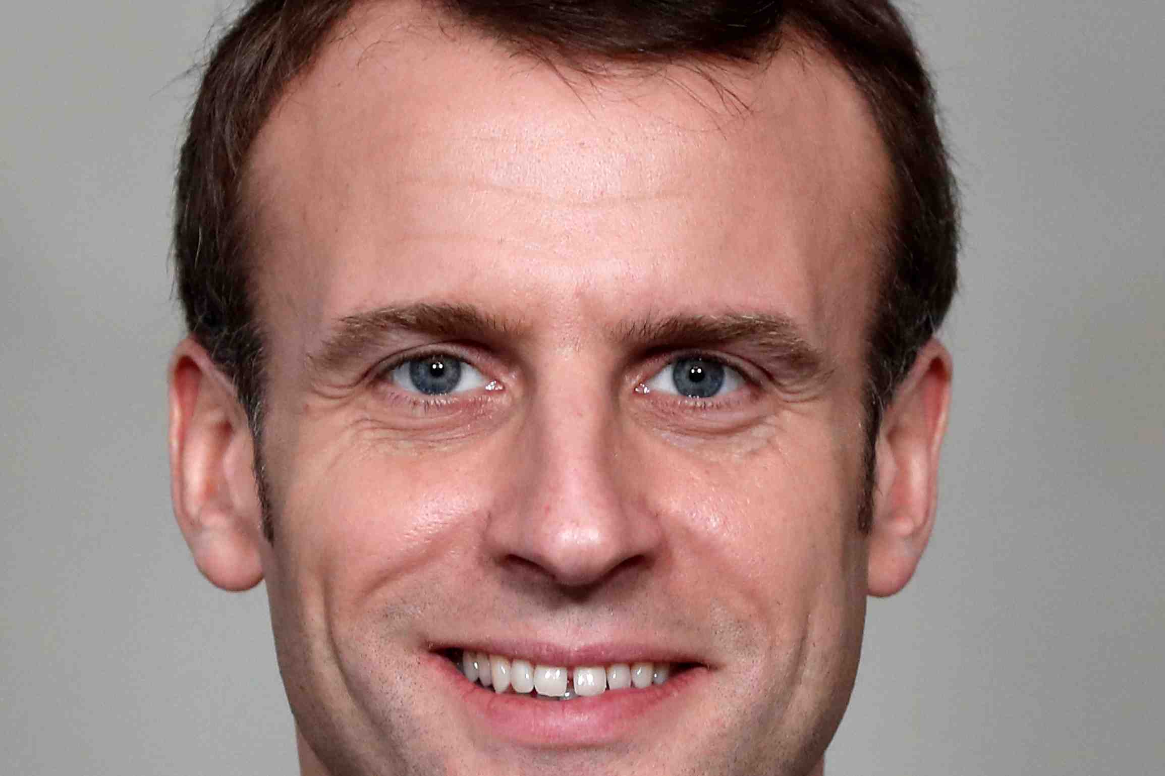 Macron estime que certaines personnes en difficulte "deconnent"